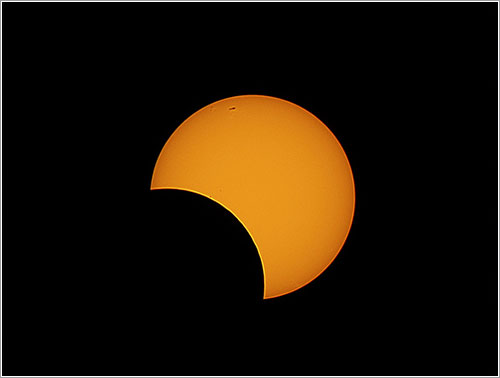 Eclipse solar de mayo de 2013 por Ángel R. López-Sánchez
