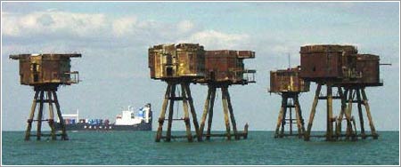 Shivering Army Fort © Bob Le-Roi Commercial Broadcaster