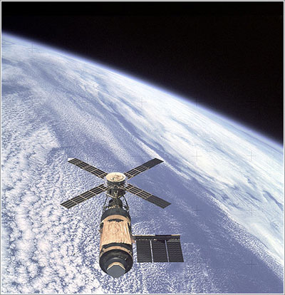 El Skylab fotografiado desde el Apolo SL 4
