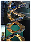 Una doble hélice de ADN hecha de… libros (CC) Alvy