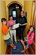 Javier «Wicho», Susana con sus hijos © M. Marras