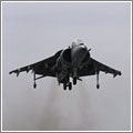 «Casi-aterrizaje» de un Harrier tripulado por un piloto con los huevos forrados de plomo