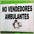 Tux simbolizando a los vendedores ambulantes