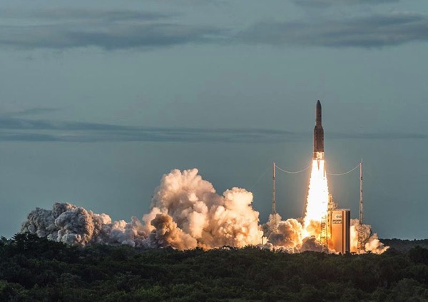 Lanzamiento del Ariane5 VA238