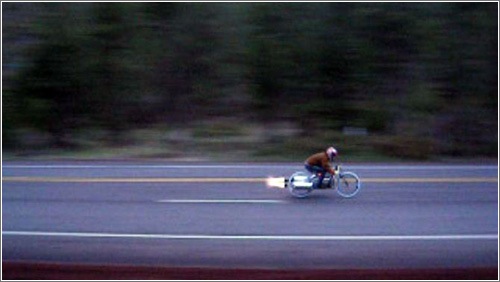 A 120 km/h en bicicleta