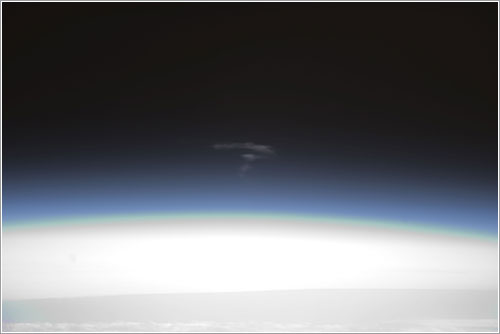 Rastro de humo del ATV-3 tras su reentrada - NASA