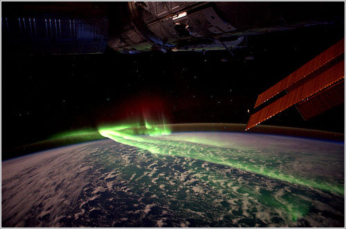 Aurora austral entre la Antártida y Australia ESA/NASA