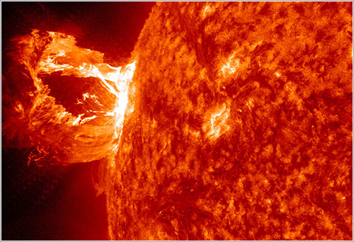 Eyección de masa coronal del 16 de abril de 2012