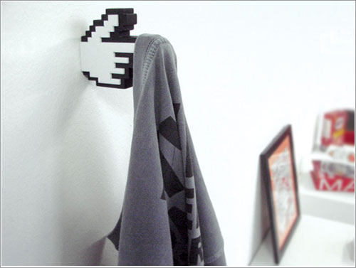 8-Bit hanger por Meninos