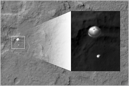 Curiosity fotografiada por la HiRISE de la MRO