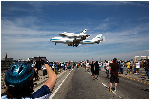 Aterrizando en LAX - NASA/Matt Hedges