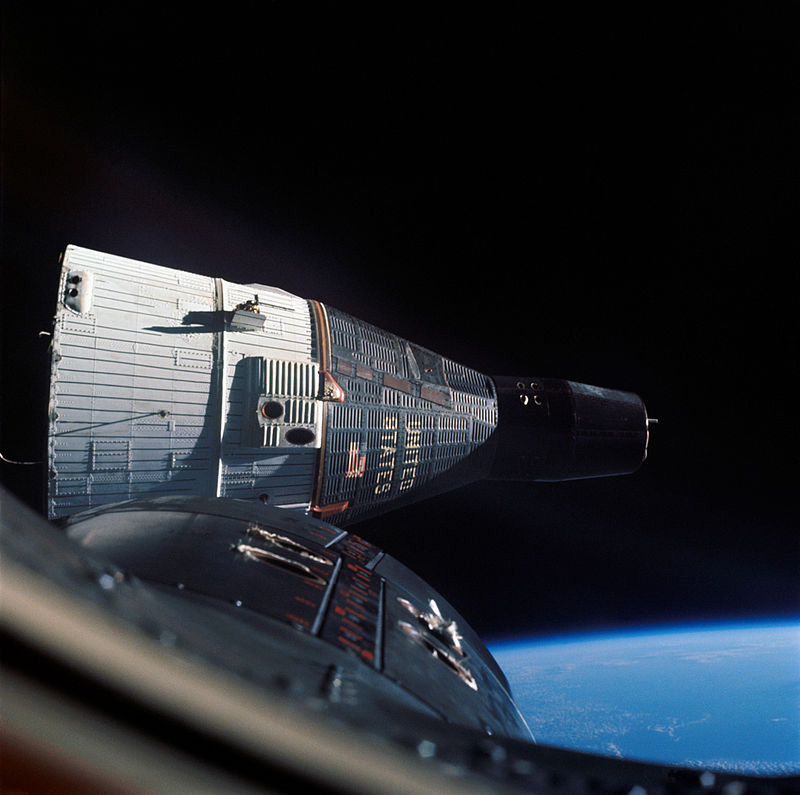 La Gemini 7 vista desde la Gemini 6