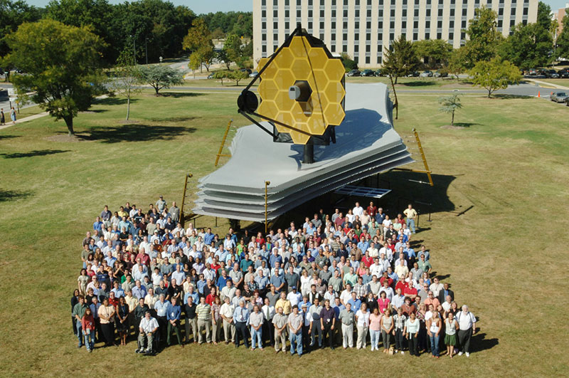 Modelo a tamaño real del JWST