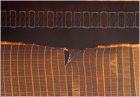 Panel solar dañado de la ISS / NASA TV
