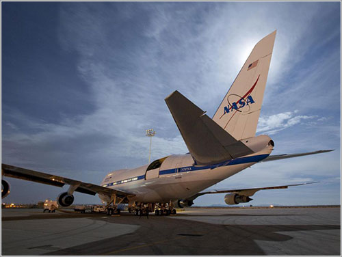 SOFIA listo para su primer vuelo de ciencia - NASA/Tom Schida