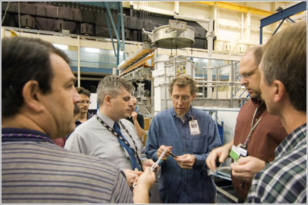 Buscando soluciones al problema del panel solar / NASA