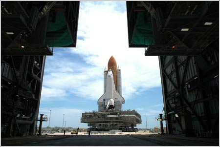 STS-121 Rollout