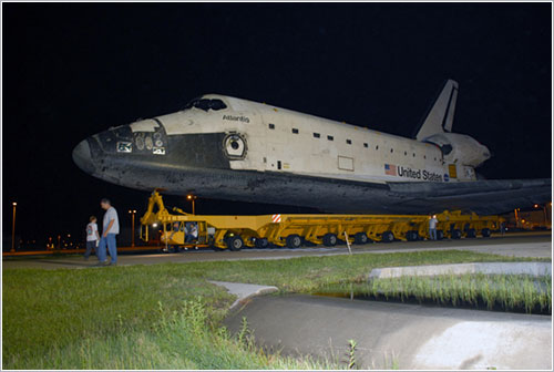 El Atlantis rumbo al VAB - NASA