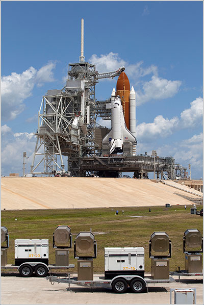 El Endeavour en la plataforma de lanzamiento - NASA/Frankie Martin