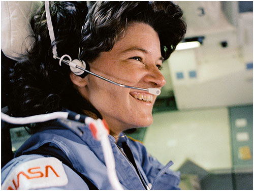 Sally Ride a bordo del Challenger en 1983