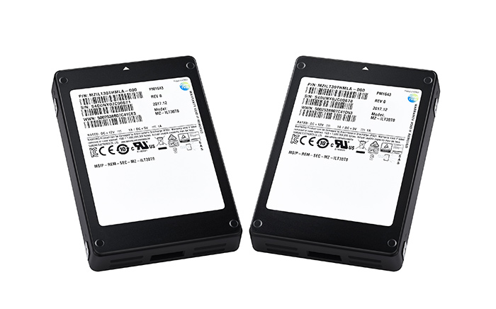 Samsung 30 72TB SSD 03