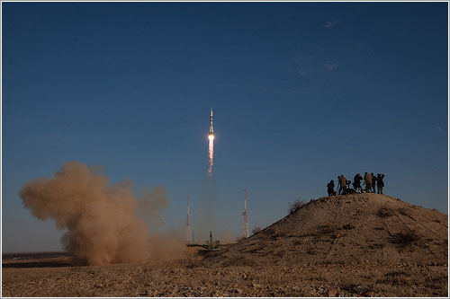 Miembros de la prensa fotografían el despegue - NASA/Bill Ingalls