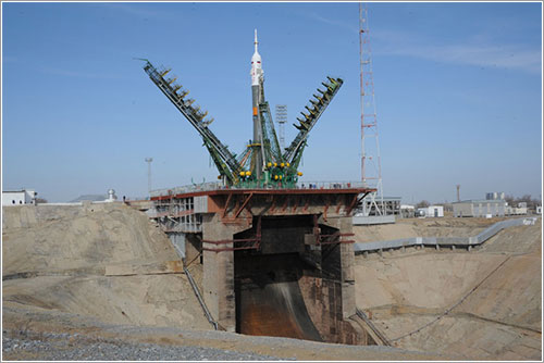 La Soyuz TMA-08M en la plataforma de lanzamiento