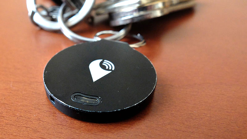 TrackR Bravo