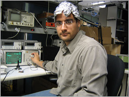 Aluminium-Foil-Helmets