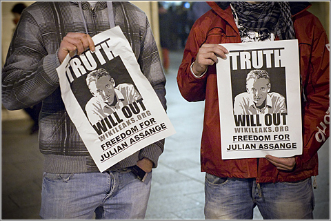 Foto: Manifestación Wikileaks Zaragoza (CC) Sombrerero Loko @ Flickr