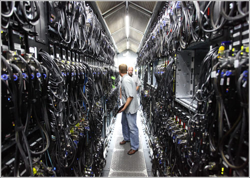 Microsoft Bing Maps’ datacenter (CC) Robert Scoble @ Flickr