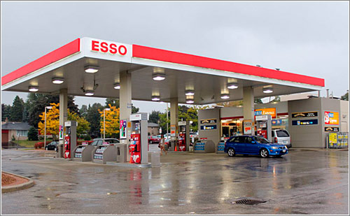 Gas-Station-Esso