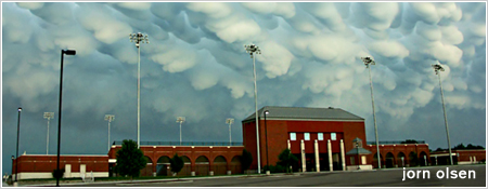 Nubes Mammatus