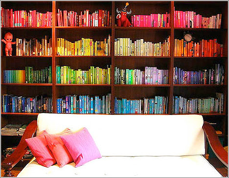 Organizar libros por colores