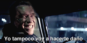 Robot terminator sonriendo lol