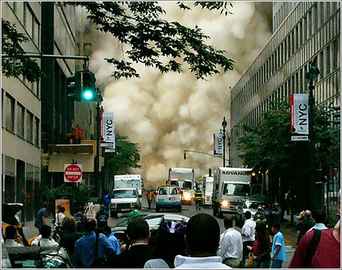 Efectos de la explosión del sistema de vapor de Nueva York. Foto (CC) Kamal H.