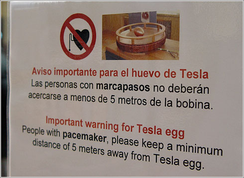 Warning-Huevero-De-Tesla