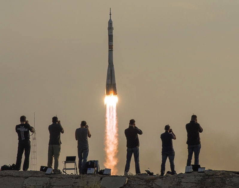 Lanzamiento de la Soyuz MS-01