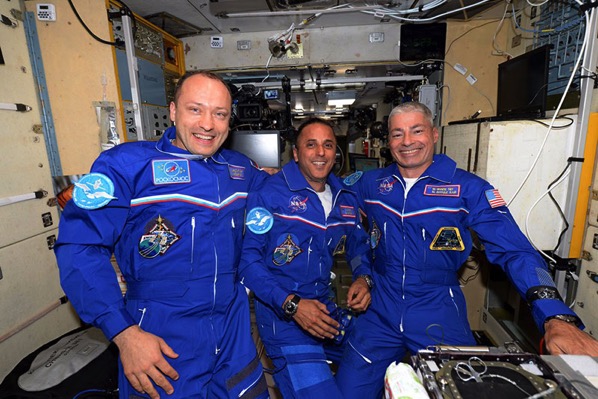 Los tripulantes de la Soyuz MS-06 en la EEI