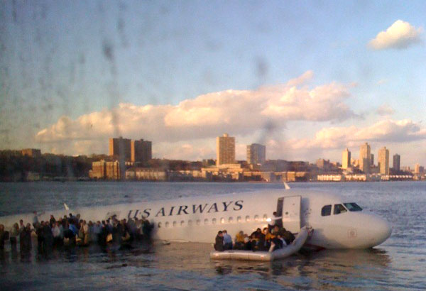 Foto tomada desde el primer ferri que acudió al rescate